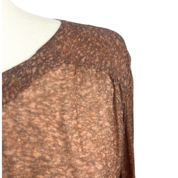 Vintage Handmade Semi Sheer Printed Silk Boat Neck Blouse W/Gold Tone Buttons M - Picture 2 of 10